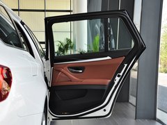 2013 530i 3.0L 领先型旅行版