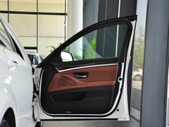 2013 530i 3.0L 领先型旅行版