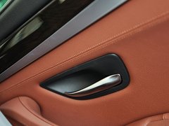 2013 530i 3.0L 领先型旅行版