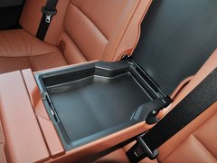 2013 530i 3.0L 领先型旅行版