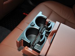 2013 530i 3.0L 领先型旅行版