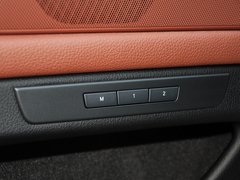 2013 530i 3.0L 领先型旅行版