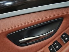 2013 530i 3.0L 领先型旅行版