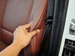2013 530i 3.0L 领先型旅行版