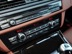 2013 530i 3.0L 领先型旅行版