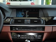 2013 530i 3.0L 领先型旅行版