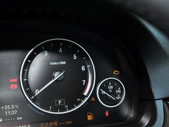 2013 530i 3.0L 领先型旅行版