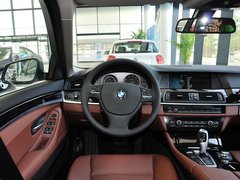 2013 530i 3.0L 领先型旅行版