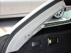 2013 530i 3.0L 领先型旅行版