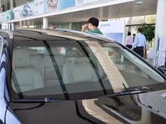 2013 530i 3.0L 领先型旅行版