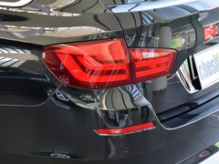 2013 530i 3.0L 领先型旅行版