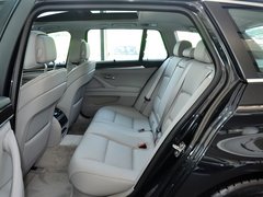 2013 530i 3.0L 领先型旅行版