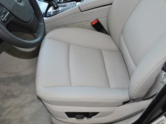 2013 530i 3.0L 领先型旅行版