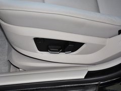 2013 530i 3.0L 领先型旅行版