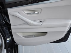 2013 530i 3.0L 领先型旅行版