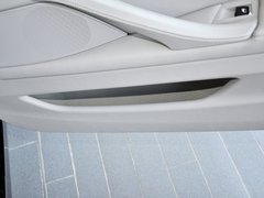 2013 530i 3.0L 领先型旅行版
