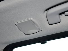 2013 530i 3.0L 领先型旅行版