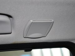 2013 530i 3.0L 领先型旅行版