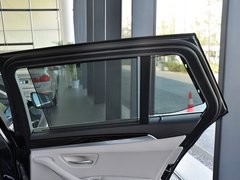 2013 530i 3.0L 领先型旅行版