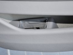 2013 530i 3.0L 领先型旅行版