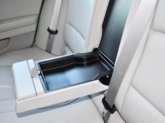 宝马5系(进口) 2013款 530i 3.0L 领先型旅行版