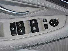 宝马5系(进口) 2013款 530i 3.0L 领先型旅行版