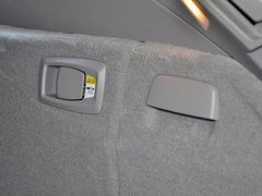2013 530i 3.0L 领先型旅行版