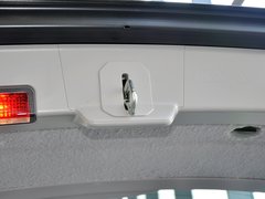 2013 530i 3.0L 领先型旅行版