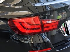 2013 530i 3.0L 领先型旅行版