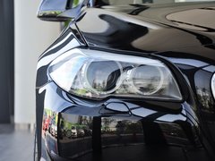 2013 530i 3.0L 领先型旅行版