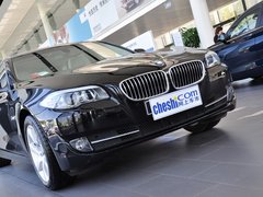 2013 530i 3.0L 领先型旅行版