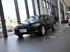 2013 530i 3.0L 领先型旅行版