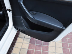 2013款 1.4L 手动 舒适版