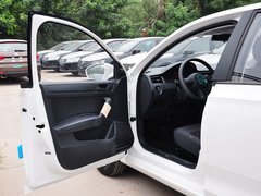 2013款 1.6L 手动 风尚版