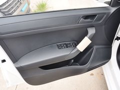 2013款 1.6L 手动 风尚版