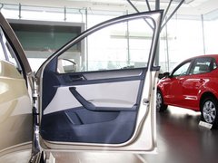 2013款 1.6L 自动 风尚版