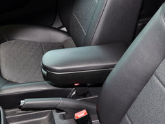 2013款 1.6L 手动 舒适版