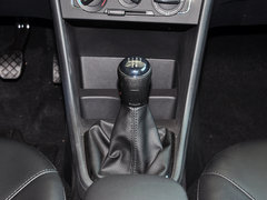 2013款 1.6L 手动 舒适版