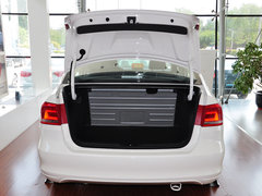 2013款 1.6L 自动 舒适版