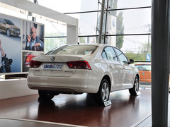 2013款 1.6L 自动 舒适版