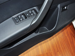 2013款 1.6L 自动 舒适版