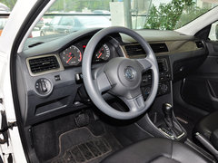 2013款 1.6L 自动 舒适版