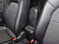 2013款 1.6L 自动 舒适版