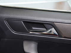 2013款 1.6L 自动 舒适版