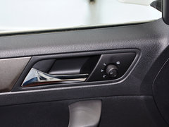 2013款 1.6L 自动 舒适版