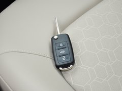 2013款 1.6L 自动 舒适版