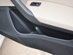 2013款 1.6L 自动 舒适版