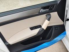 2013款 1.6L 自动 舒适版