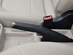 2013款 1.6L 自动 舒适版