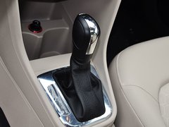 2013款 1.6L 自动 舒适版